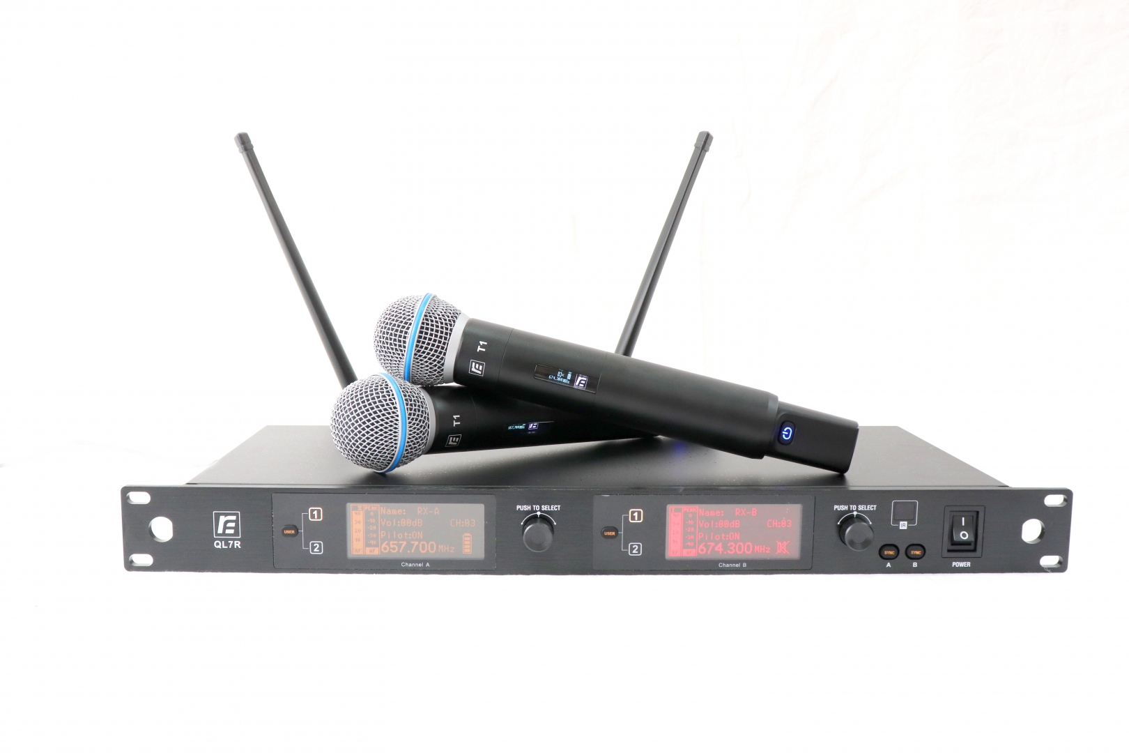 RFIntell QL7R/T1-B 720,500-754,000 МГц 2-канальная радиосистема с 2-мя ручными микрофонами в Грязях